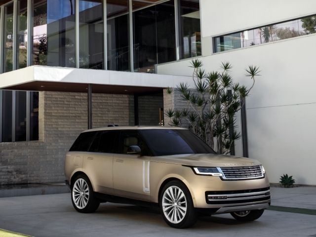 Jaguar Land Rover mit neuen Finanzdienstleistungen - Bild 1