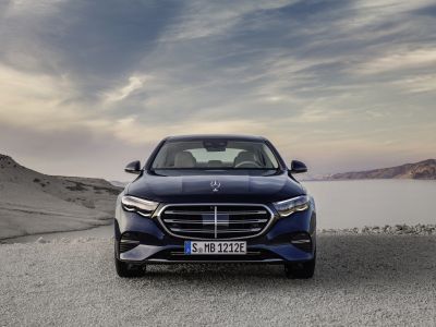 Wo Mercedes mit der neuen E-Klasse Tesla kopiert – und wo nicht
