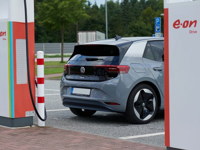 Erste Deutschlandnetz-Standorte von Eon gehen in Betrieb - Bild 1