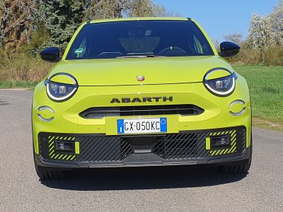 Rennsporttechnik trifft Kleinwagenformat