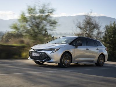 Praxistest Toyota Corolla 2.0 Hybrid TS: Sportlich-sparsamer Familientransporter