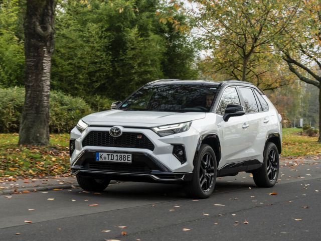 Toyota RAV4 zu Monatsraten ab 299 Euro - Bild 1