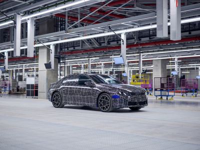 BMW baut Vorserienfahrzeuge des neuen i3