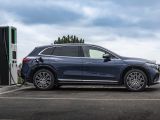 Fahrbericht Mercedes-Benz EQS SUV: Mehr Platz, mehr Gelände - Bild 12