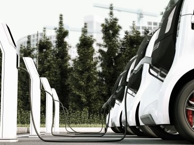 Batterieelektrische Autos stellen 15 Prozent der Neuzulassungen