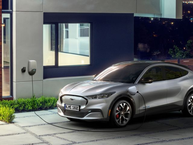 Ford stellt Versicherungsrechner online - Bild 1