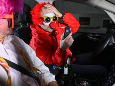 Ratgeber: Bei Alkohol Hände weg vom Steuer