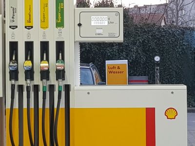 Spritpreise steigen wieder deutlich