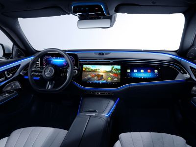 Auto-China: So mancher Mercedes-Benz wird zur Spielhalle