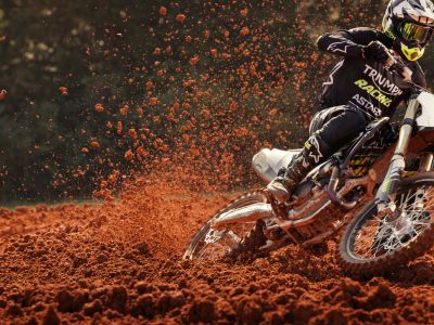 Triumph lädt zum Ritt auf der TF 250-X ein