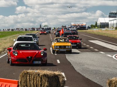 Rennsportfeeling und automobile Zeitreise