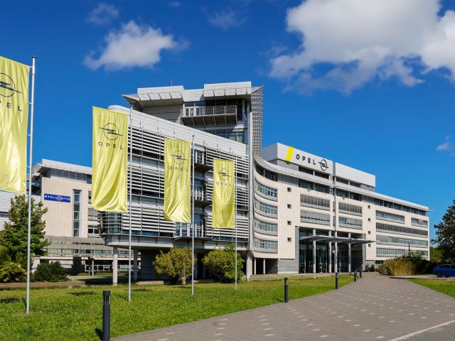 Opel öffnet die Werkstore - Bild 1