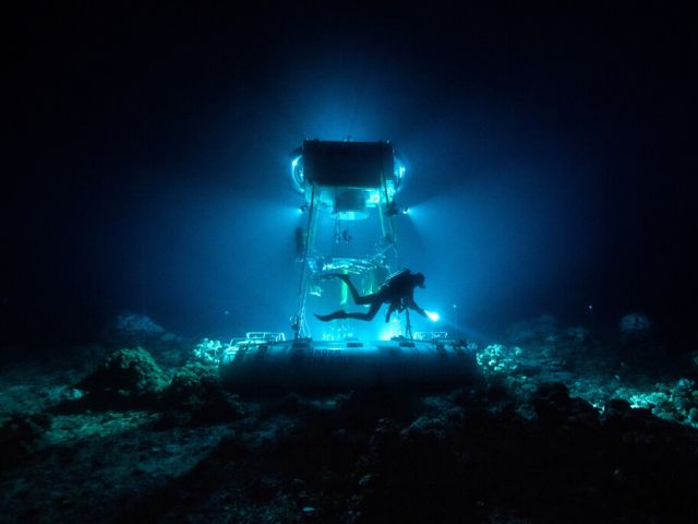 Peugeot arbeitet an Unterwasserkapsel mit - Bild 1