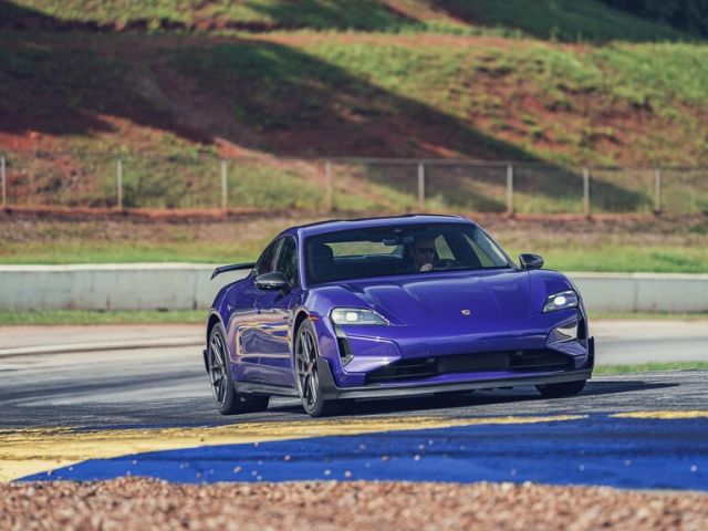 Porsche setzt zwei neue Bestzeiten - Bild 1