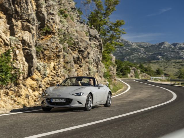 Vorschau: Ein Anachronismus, ein Dreirad-SUV und ein alter Name  - Bild 1