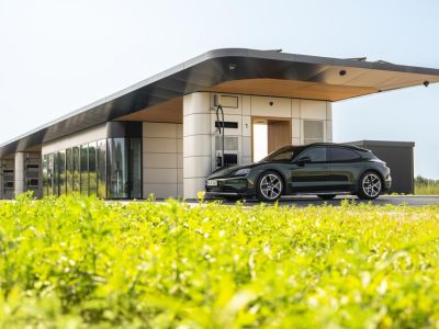Porsche eröffnet neue Charging Lounge