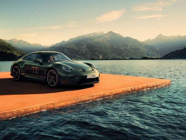 90 Porsche in Gedenken an Ferdinand Alexander - Bild 1