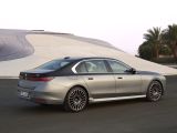 Facelift BMW 7er: Luxus trifft auf "Neue Klasse" - Bild 6