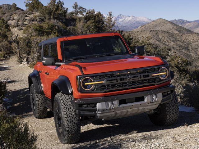 Ford Bronco Raptor: Rennpferd fürs Gelände - Bild 1