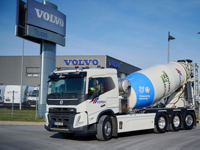 Volvo FMX Electric als Transportbetonmischer - Bild 1