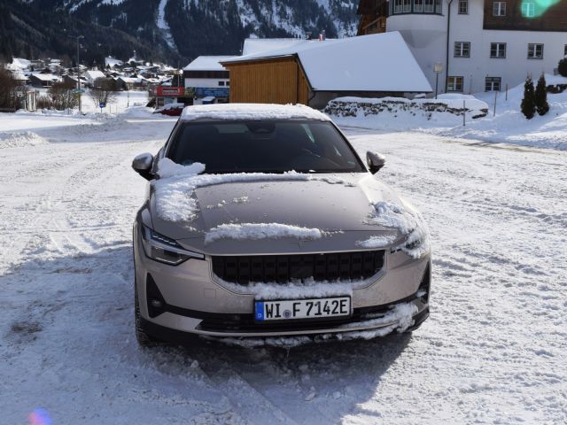 Unterwegs mit dem Polestar 2: Elektrisch ins höchstgelegene Dorf - Bild 1
