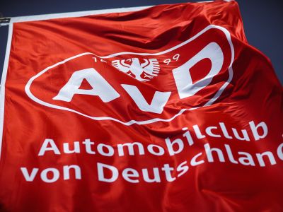 AvD und Eintracht Frankfurt bauen Zusammenarbeit aus