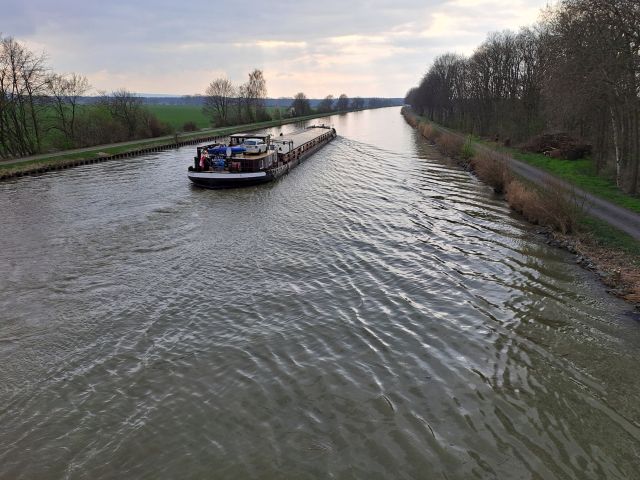 Binnenschiffe transportieren weniger Güter - Bild 1