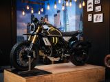 Ducati Scrambler im Cafè-Racer-Stil und Mad-Max-Look - Bild 2
