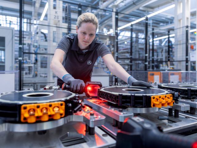 Der V8 unter den E-Maschinen: Mercedes startet Produktion des Axialflussmotors - Bild 1