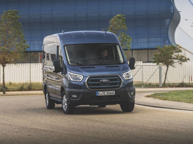 Ford E-Transit und Ford Pro: Start in die elektrische Zukunft - Bild 1
