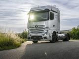 Daimler Truck tankt lieber flüssigen Wasserstoff - Bild 2