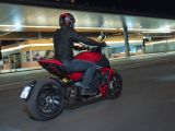 Auch die Ducati Diavel wird zur V4 - Bild 5