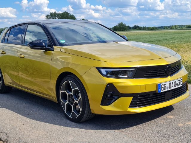 Vier Sterne für den Opel Astra Hybrid - Bild 1