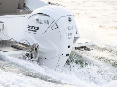 Yamaha dreht auf dem Wasser auf