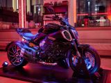 Drei Pakete für die im Rampenlicht stehende Ducati Diavel V4 - Bild 7