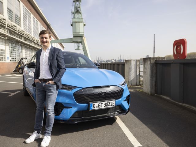 Ford ist Partner der „Digital X“ - Bild 1