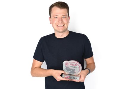 Mutter und Kind aus brennendem Auto gerettet