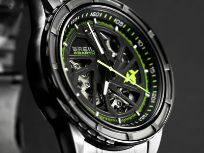 Der Abarth 500e tickt am Handgelenk