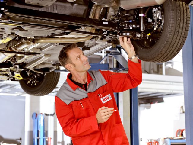 Gut jedes fünfte Auto fiel 2023 bei Hauptuntersuchung durch - Bild 1