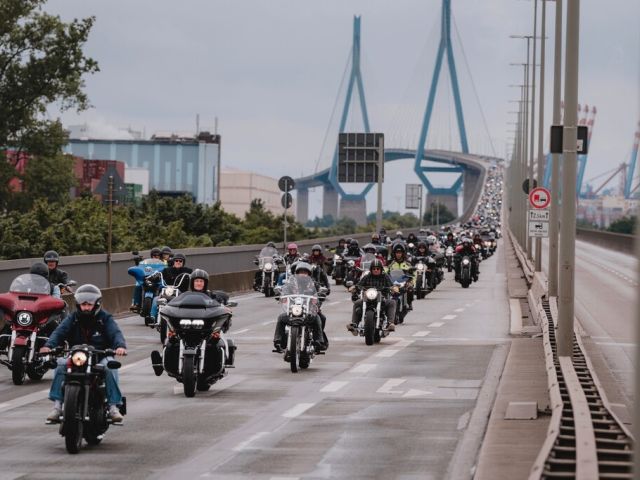 Zwei Elbmetropolen verwandeln sich in Harley-Hochburgen - Bild 1