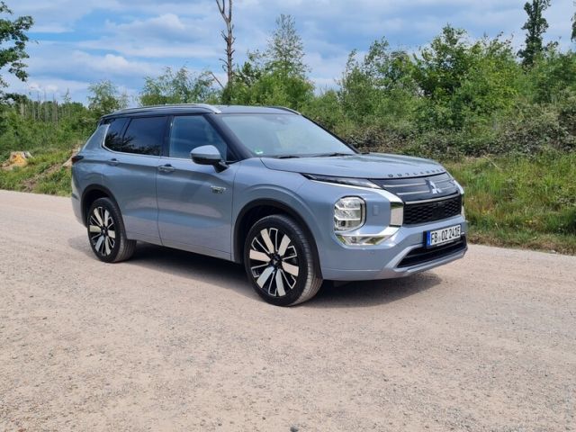 Vorschau: E-AMG, Vorreiter-Rückkehr und Roadster-Herrlichkeit - Bild 1