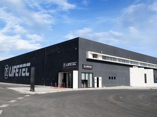  ZF Lifetec eröffnet Werk in Marokko - Bild 1