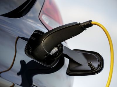 So schneiden E-Autos bei ihrer ersten Hauptuntersuchung ab