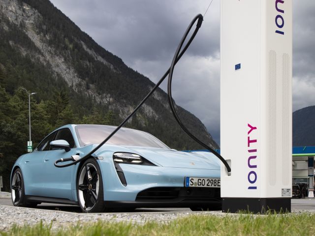 Elektroautos: Wer bietet am meisten Reichweite fürs Geld? - Bild 1