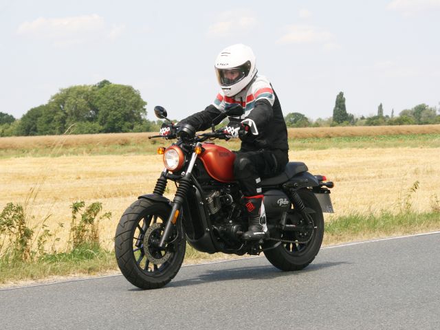 Praxistest Hyosung GV 125 S Aquila: Ausnahmeerscheinung - Bild 1