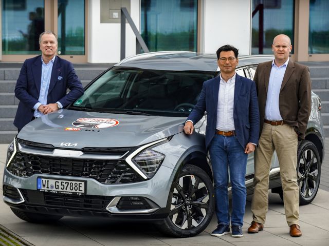 AvD und Kia Deutschland kooperieren bei „Held der Straße“-Aktion - Bild 1