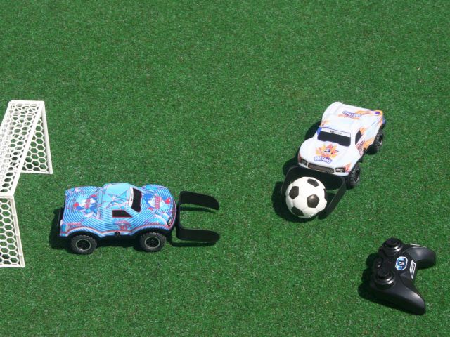 En miniature: Kickern auf vier Rädern - Bild 1