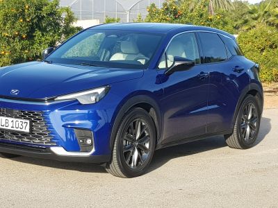 Lexus ist einen Monat früher am Ziel