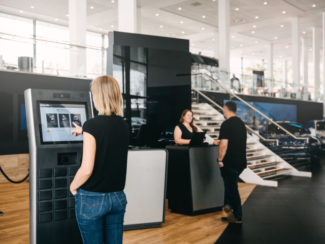 Umfrage: Großes Interesse an Informationen über Neu- und Gebrauchtwagen - Bild 1