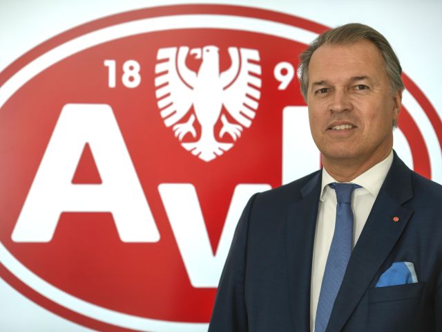 Sechs Fragen an: Lutz Leif Linden - Bild 1